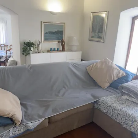 In Albisola Capo A 40m Dal Mare 上阿尔比索拉